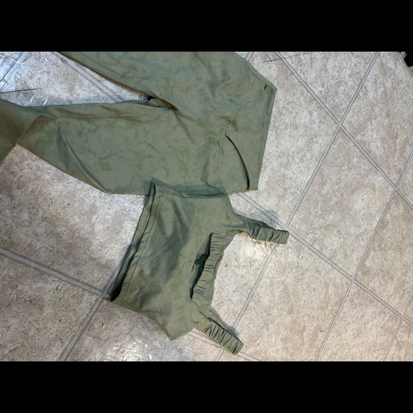 Astoria active wear set! - Picture 5 of 5